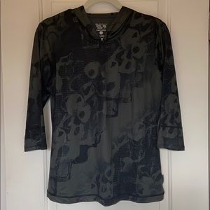 Mountain Hardwear Nambia Hooded 3/4 sleeve Top